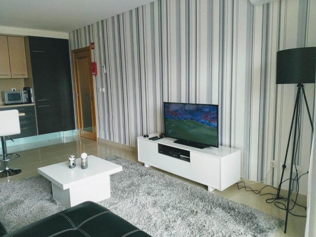 Apartamento T2 Eucalipto 2A Оллюш-де-Аґуа Екстер'єр фото