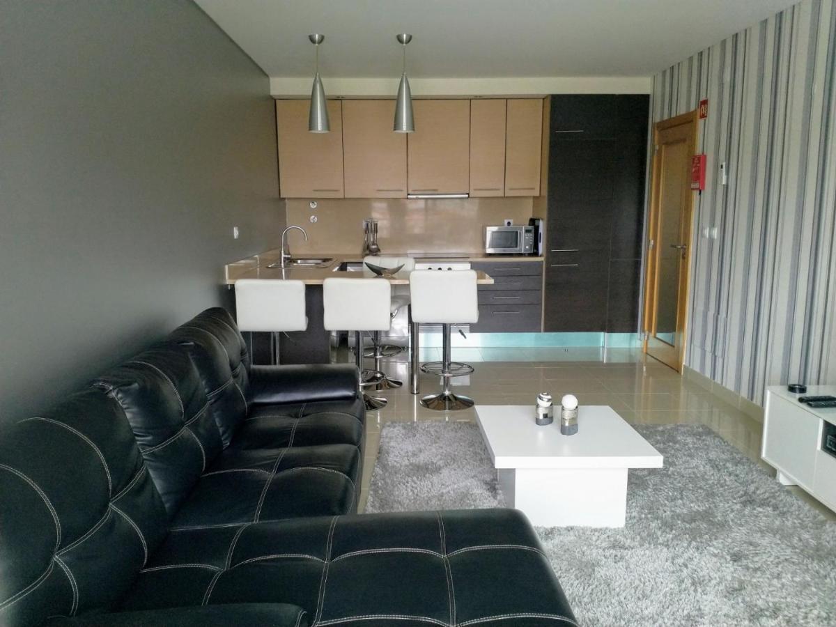Apartamento T2 Eucalipto 2A Оллюш-де-Аґуа Екстер'єр фото